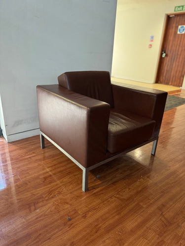 Hitch Mylius, hm25 - Brown Leather Armchair