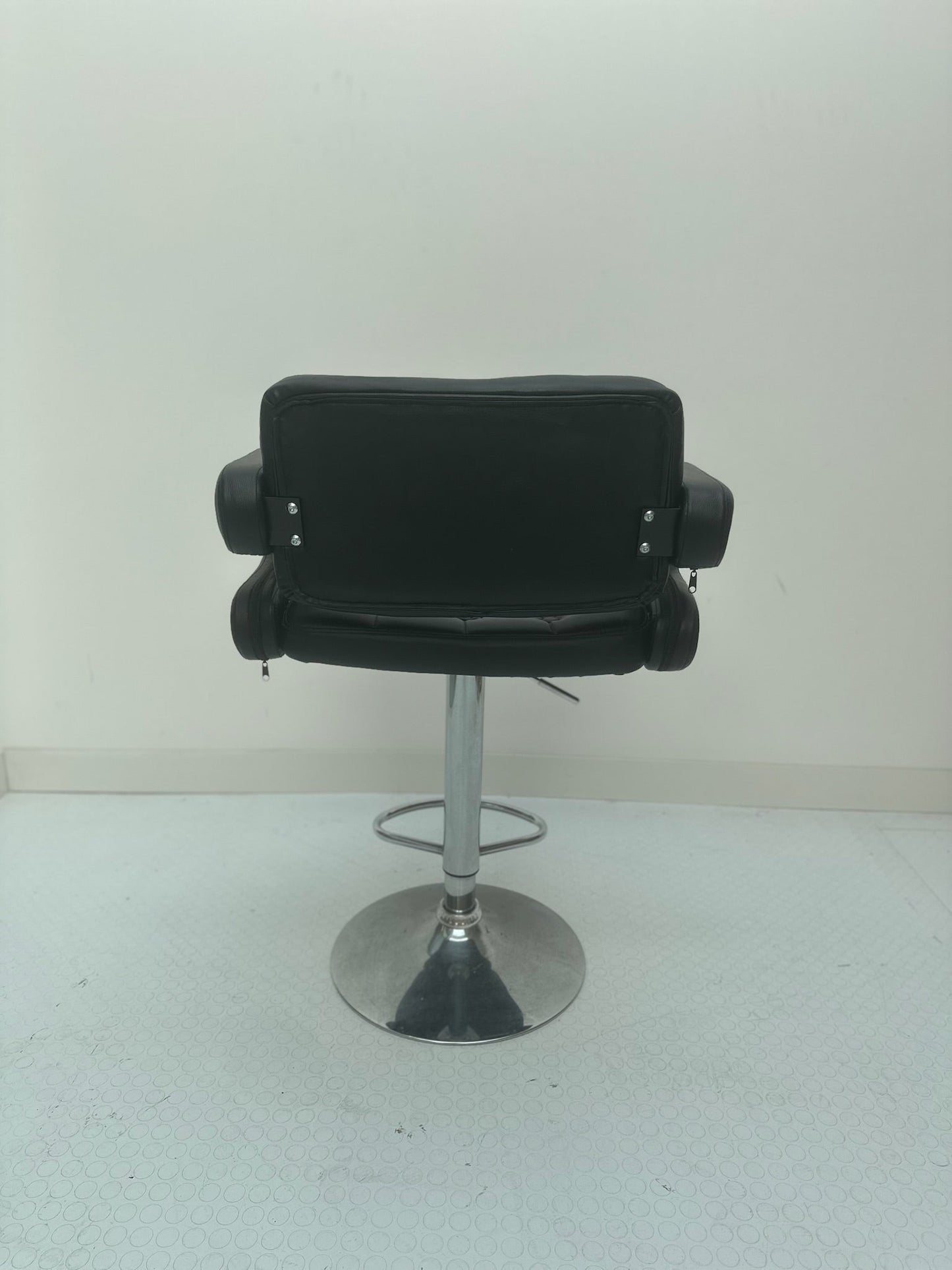 Leather tufted bar stool