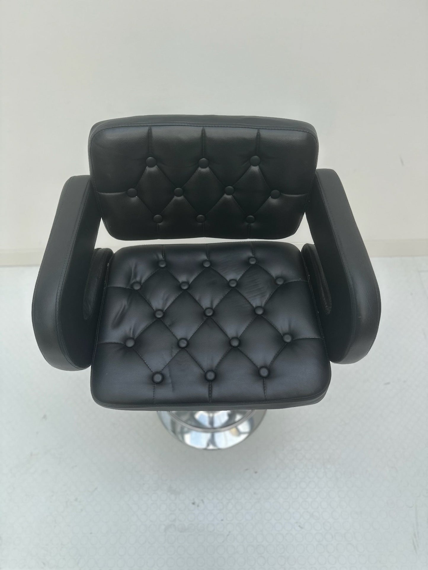 Leather tufted bar stool