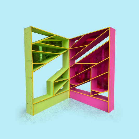 GREEN&PINK_SHELVES