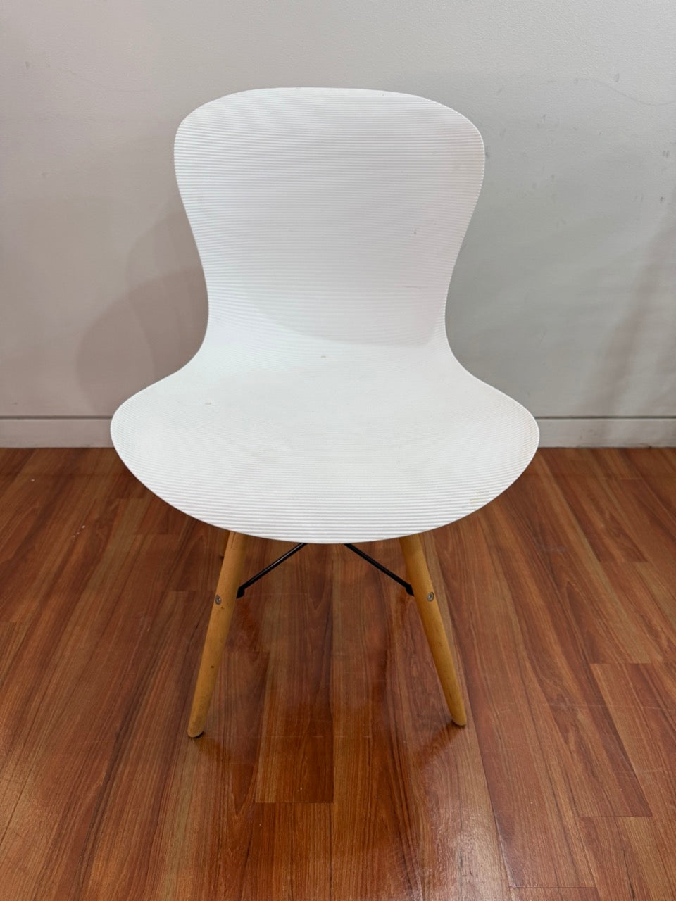 Eames style ribbed Eiffel dining chair