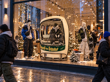 POMA Ski Gondola Cabin -- Green & Off-White