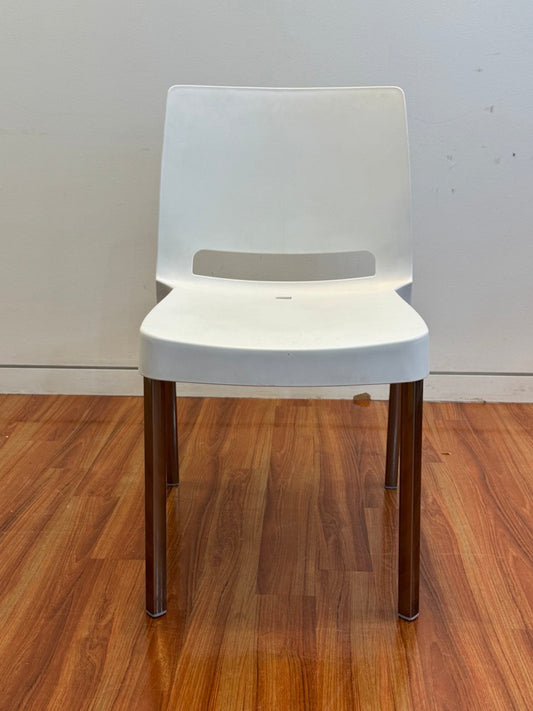 JOI 870 chair