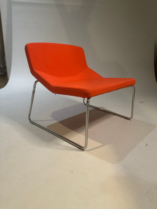 Niski Fotel Formula Sled style chair - orange