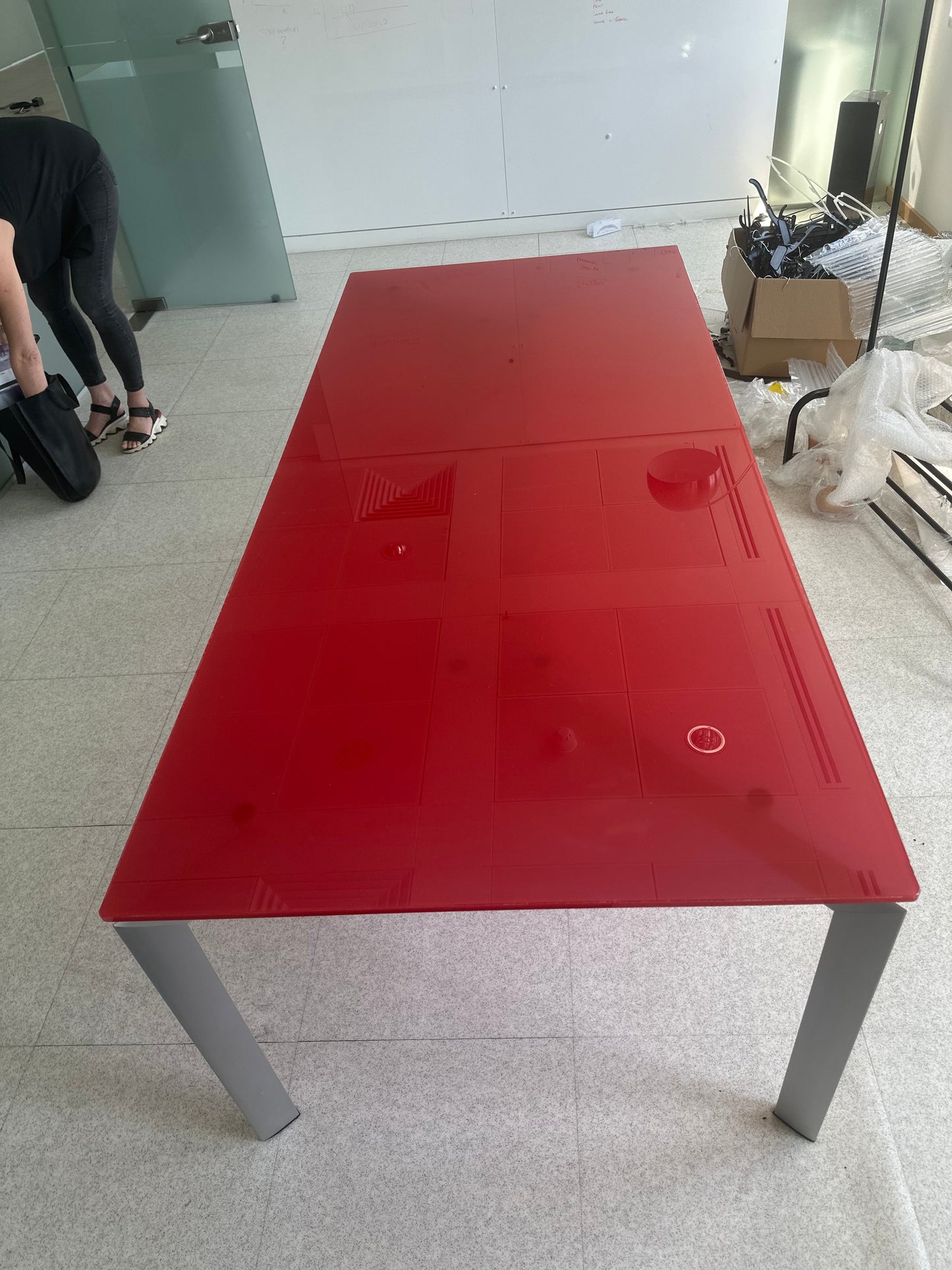 Red METRA table by Makio Hasuike for Seccose