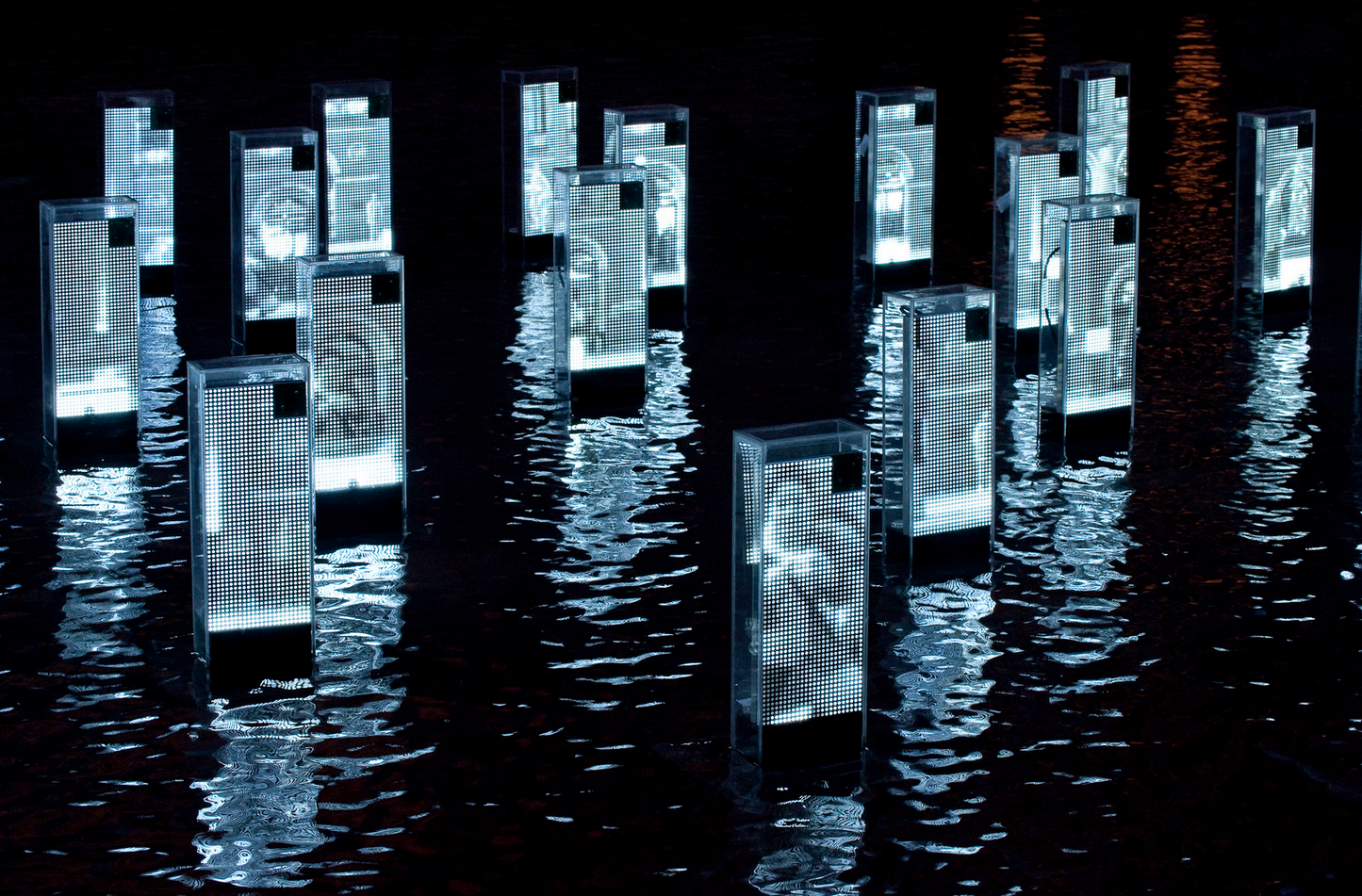 MIRROR MIRROR Interactive LED Totems